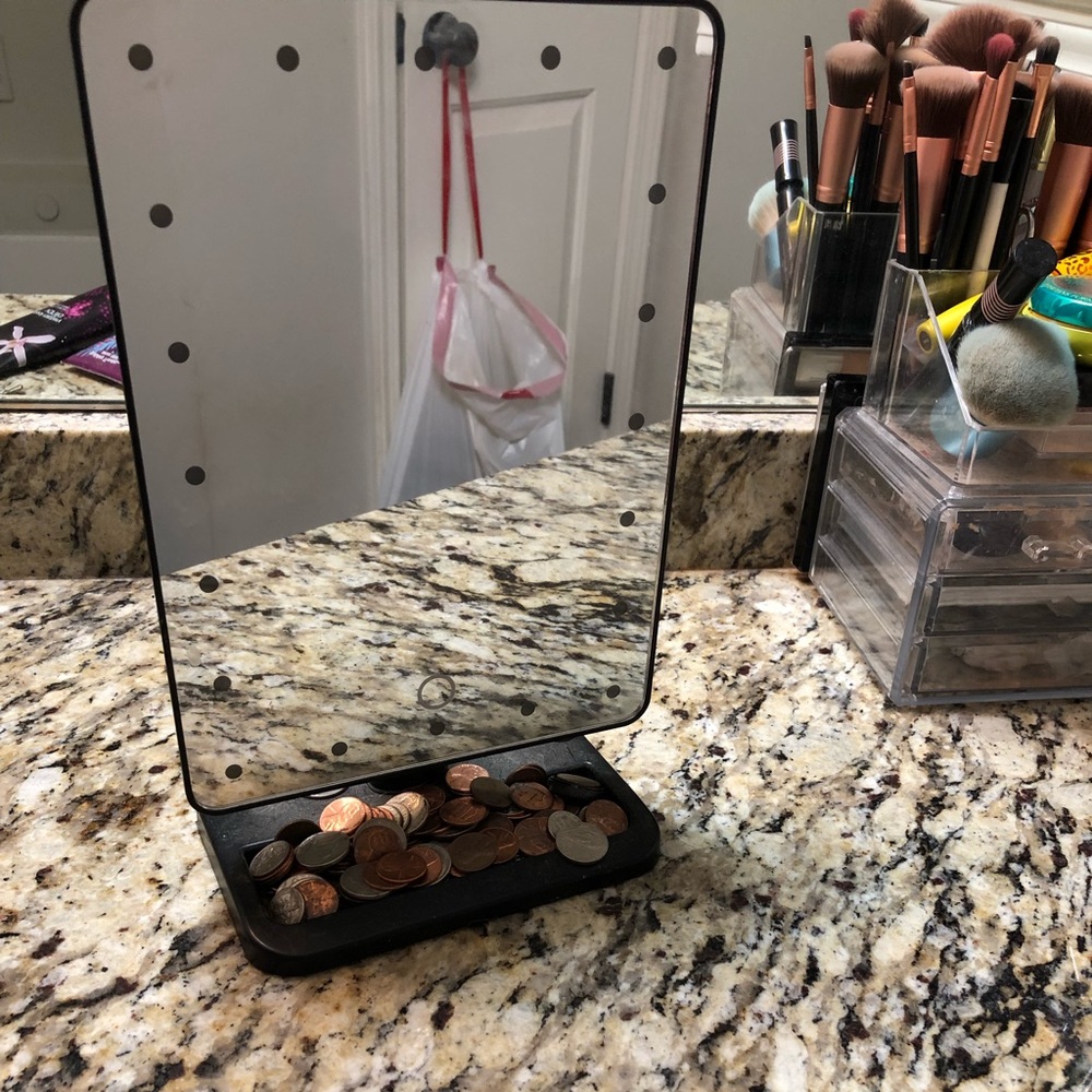 Light up mirror